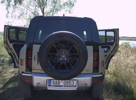 Land Rover - Defender
