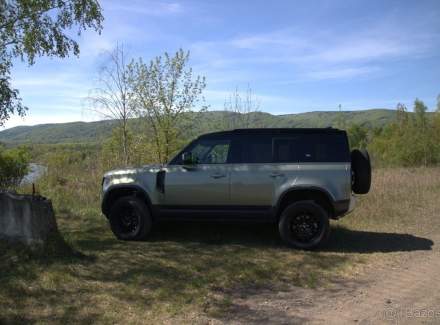 Land Rover - Defender