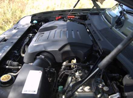 Land Rover - Defender