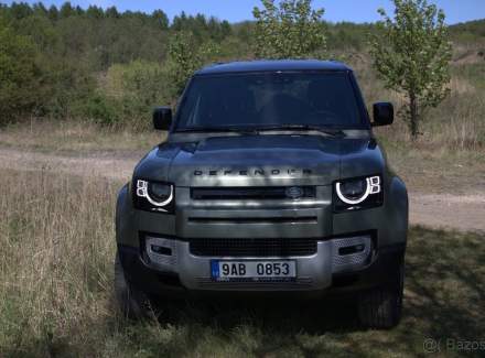 Land Rover - Defender