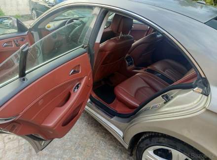 Mercedes-Benz - CLS