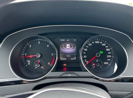 Volkswagen - Passat