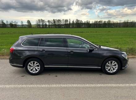 Volkswagen - Passat