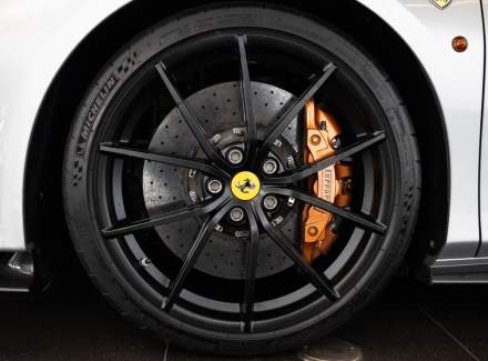 Ferrari - 488