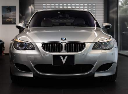 BMW - M5