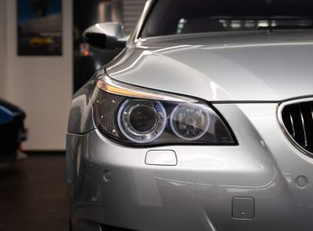 BMW - M5