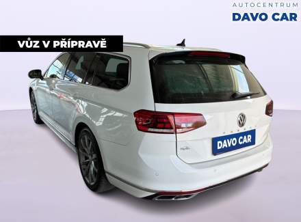 Volkswagen - Passat