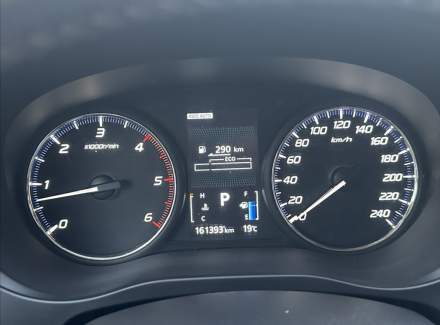 Mitsubishi - Outlander