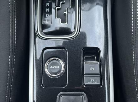 Mitsubishi - Outlander