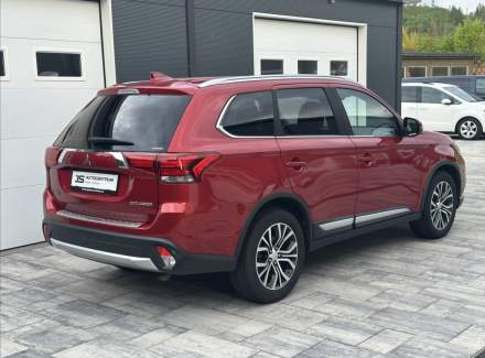 Mitsubishi - Outlander