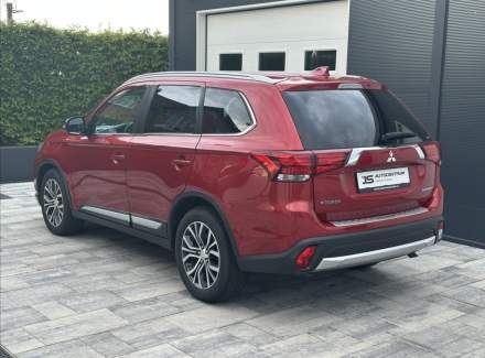 Mitsubishi - Outlander
