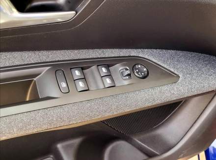 Peugeot - 3008