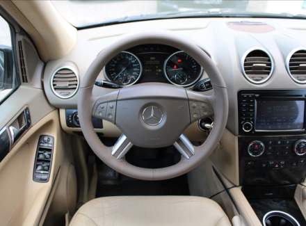 Mercedes-Benz - M-class