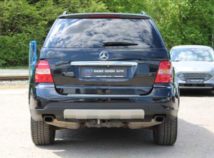 Mercedes-Benz - M-class