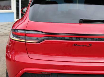 Porsche - Macan