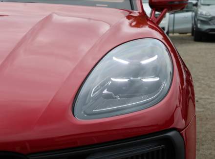 Porsche - Macan