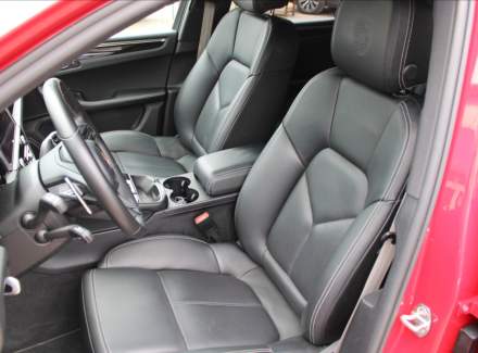Porsche - Macan