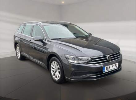 Volkswagen - Passat