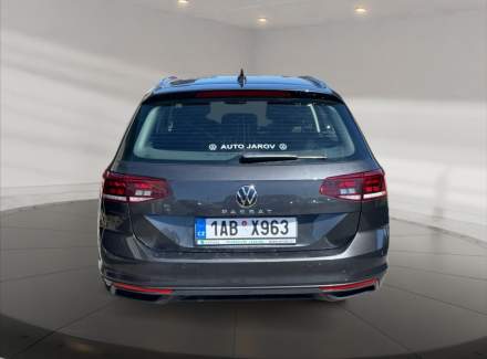 Volkswagen - Passat