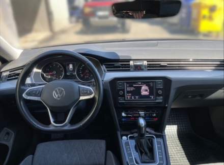 Volkswagen - Passat