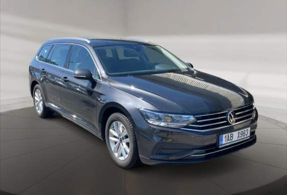 Volkswagen - Passat