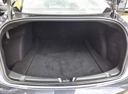 Tesla - Model 3
