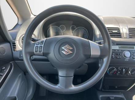 Suzuki - SX4