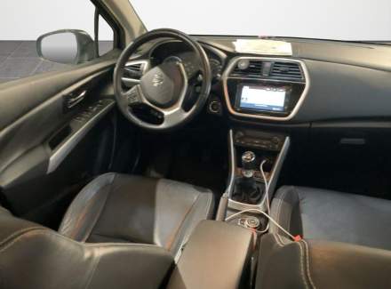 Suzuki - SX4