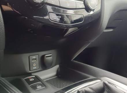 Nissan - X-Trail