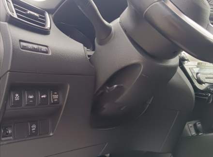 Nissan - X-Trail