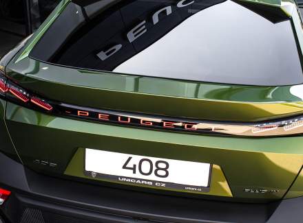 Peugeot - 408