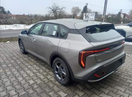 Kia - K4