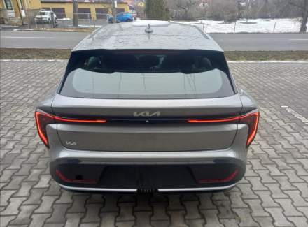 Kia - K4