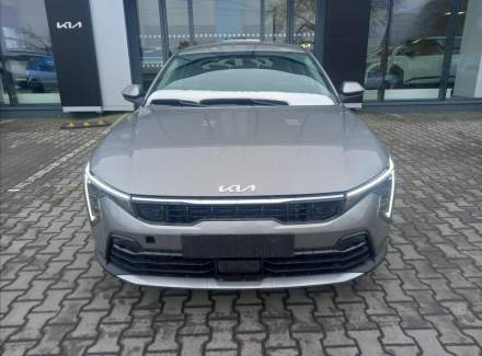 Kia - K4