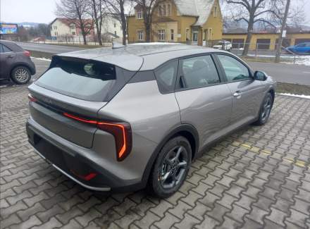 Kia - K4