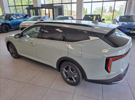 Kia - K4