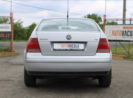 Volkswagen - Bora