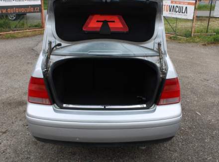 Volkswagen - Bora