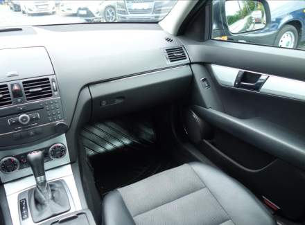 Mercedes-Benz - C-class