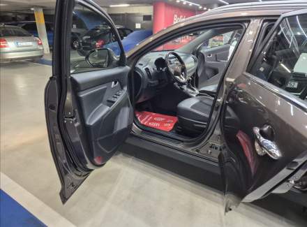 Kia - Sportage
