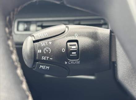 Peugeot - 3008