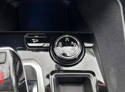 Peugeot - 3008