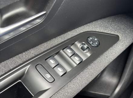 Peugeot - 3008