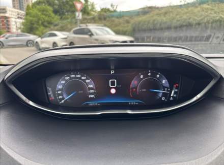 Peugeot - 3008
