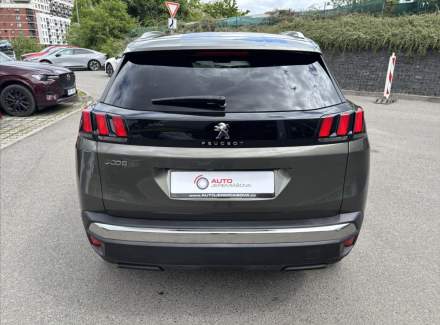 Peugeot - 3008