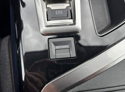 Peugeot - 3008