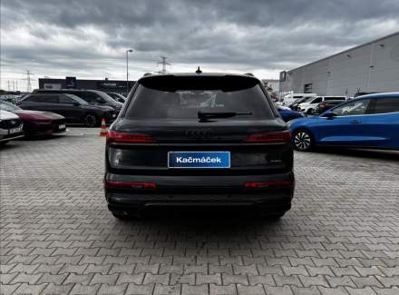 Audi - Q7