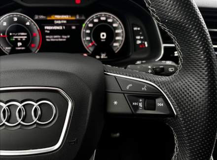 Audi - Q7
