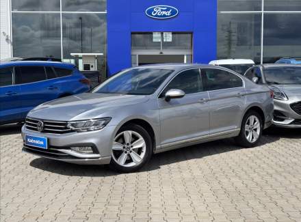 Volkswagen - Passat