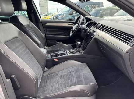Volkswagen - Passat